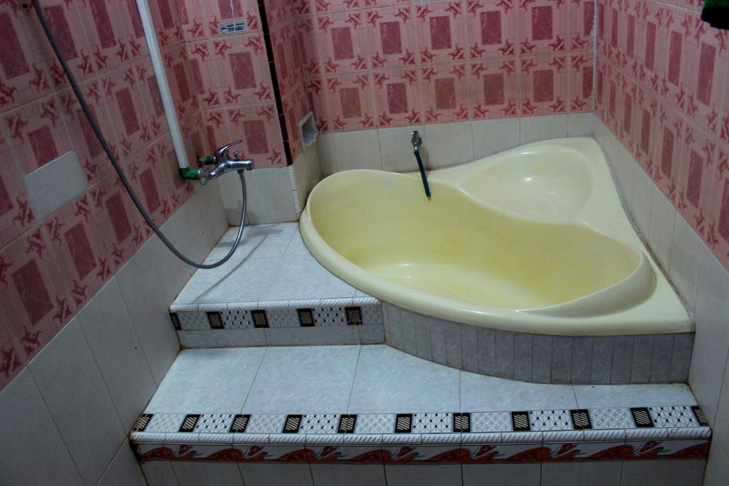 Hotel Indonesia Pekalongan Zewnętrze zdjęcie
